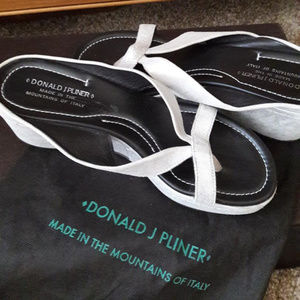 Donald Pliner womens sandals